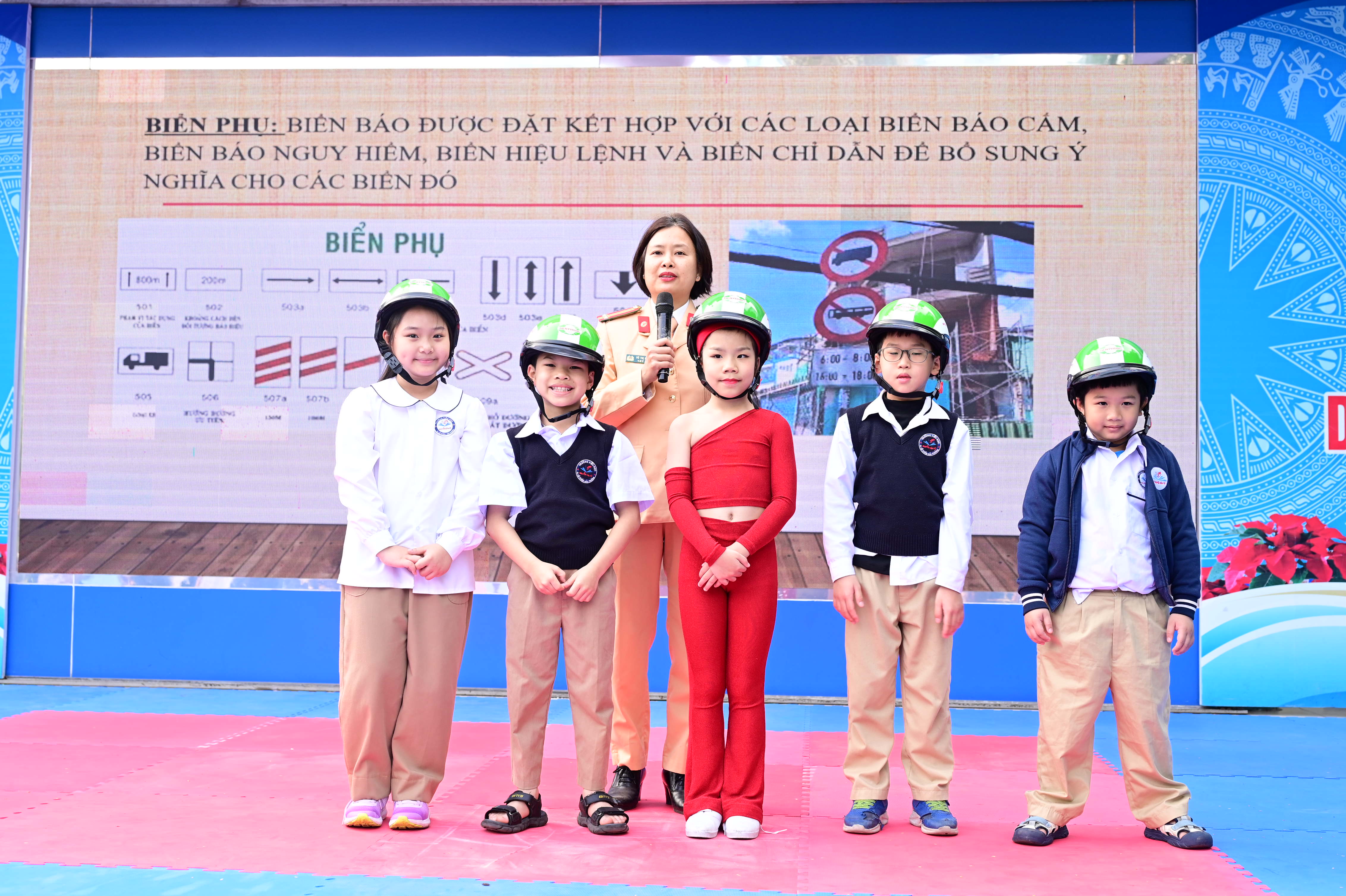 Phòng Cảnh sát giao thông: Tổ chức tuyên truyền an toàn giao thông tới 2.500 học sinh Trường Tiểu học Nguyễn Văn Tố